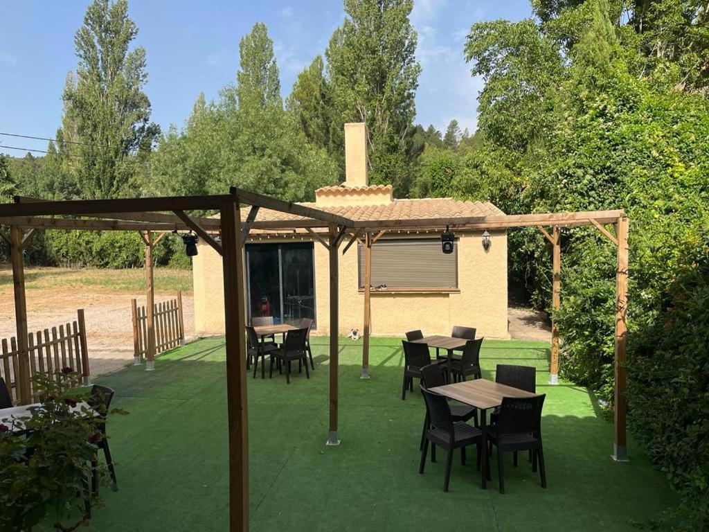 Hostal Restaurante Andra Rio Madera Ngoại thất bức ảnh